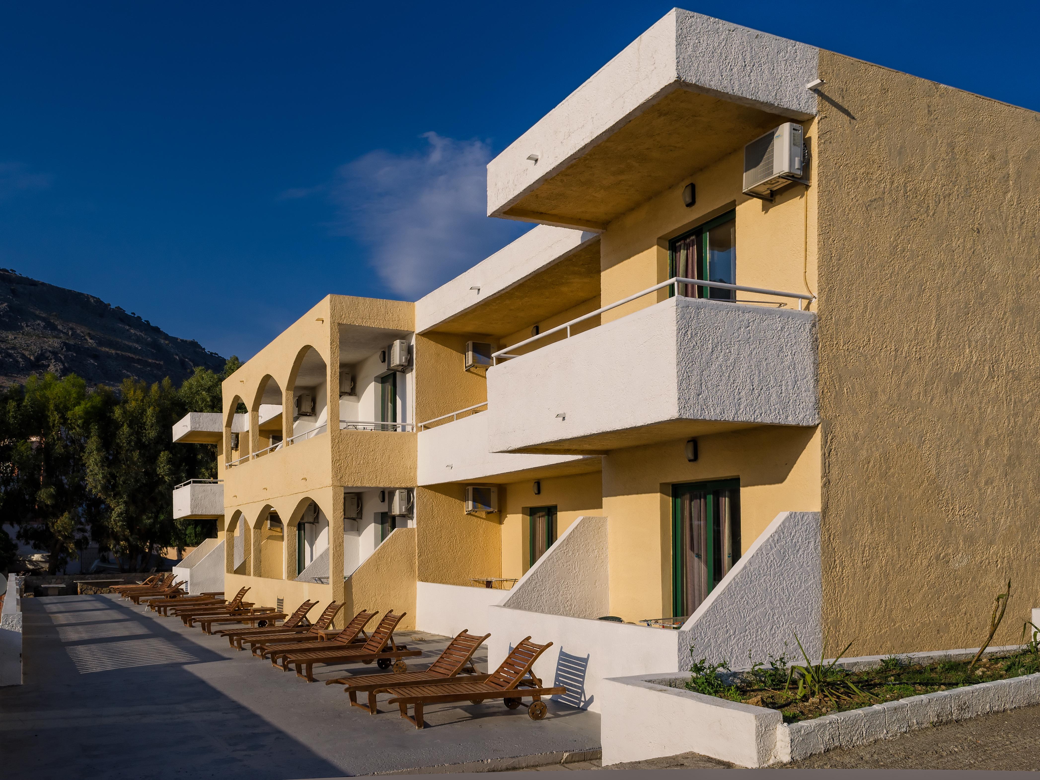 Anthi Maria Beach Apartments Pefki  ภายนอก รูปภาพ