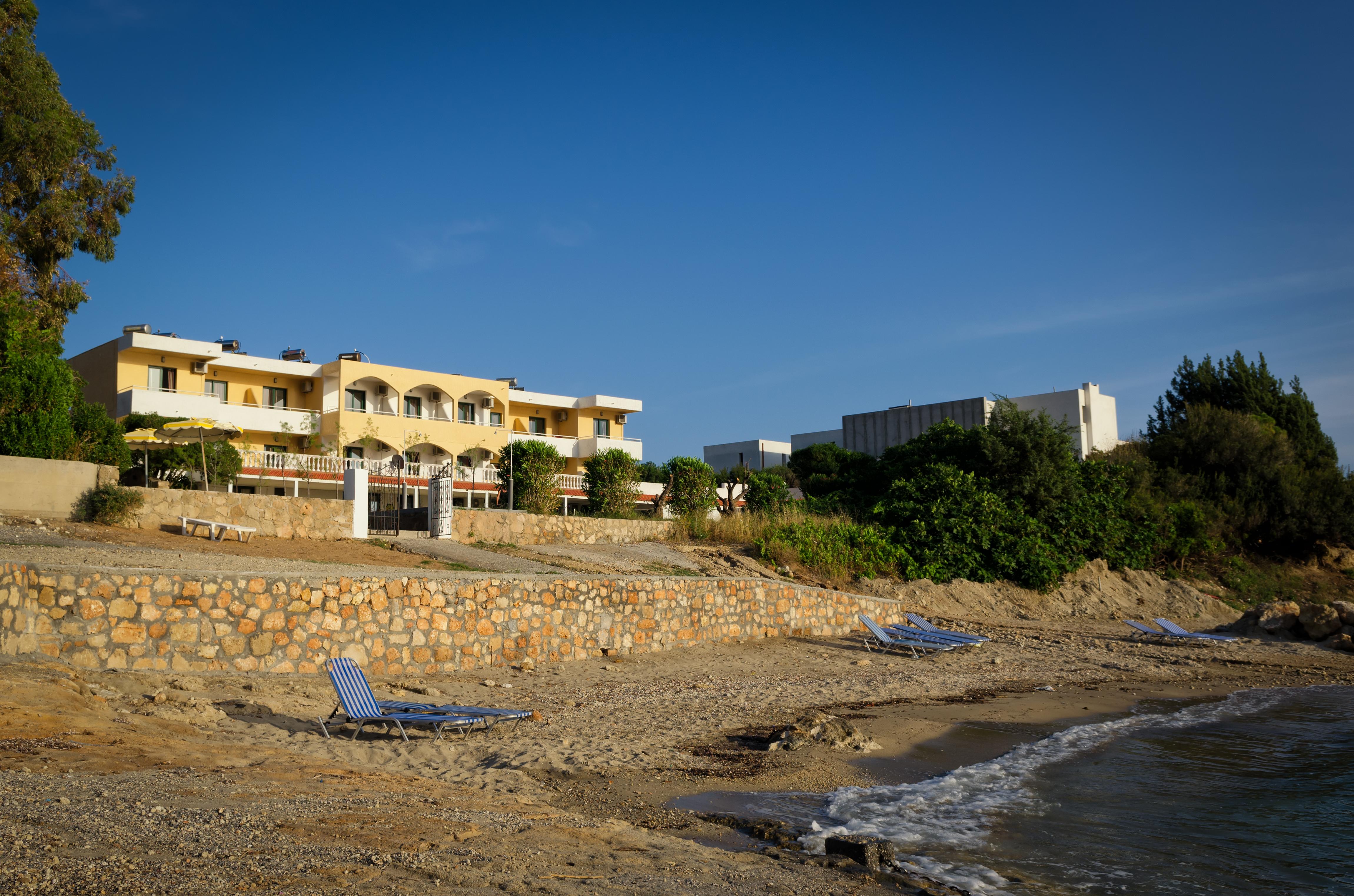 Anthi Maria Beach Apartments Pefki  ภายนอก รูปภาพ