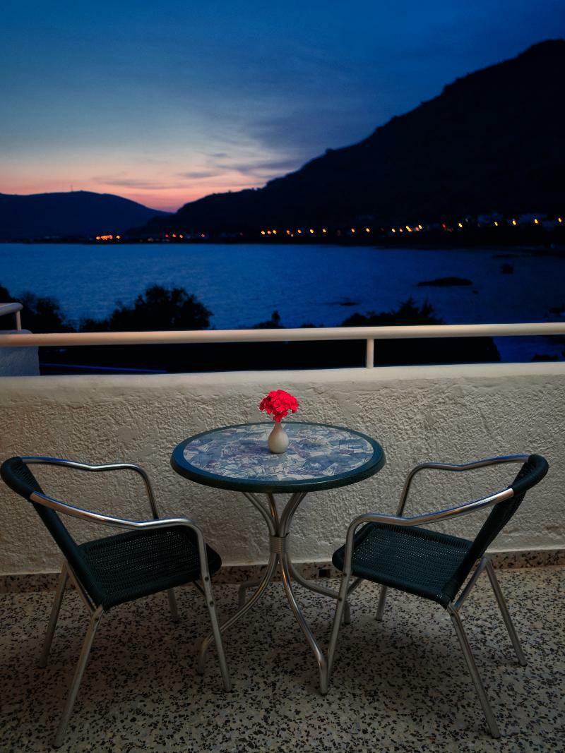 Anthi Maria Beach Apartments Pefki  ภายนอก รูปภาพ